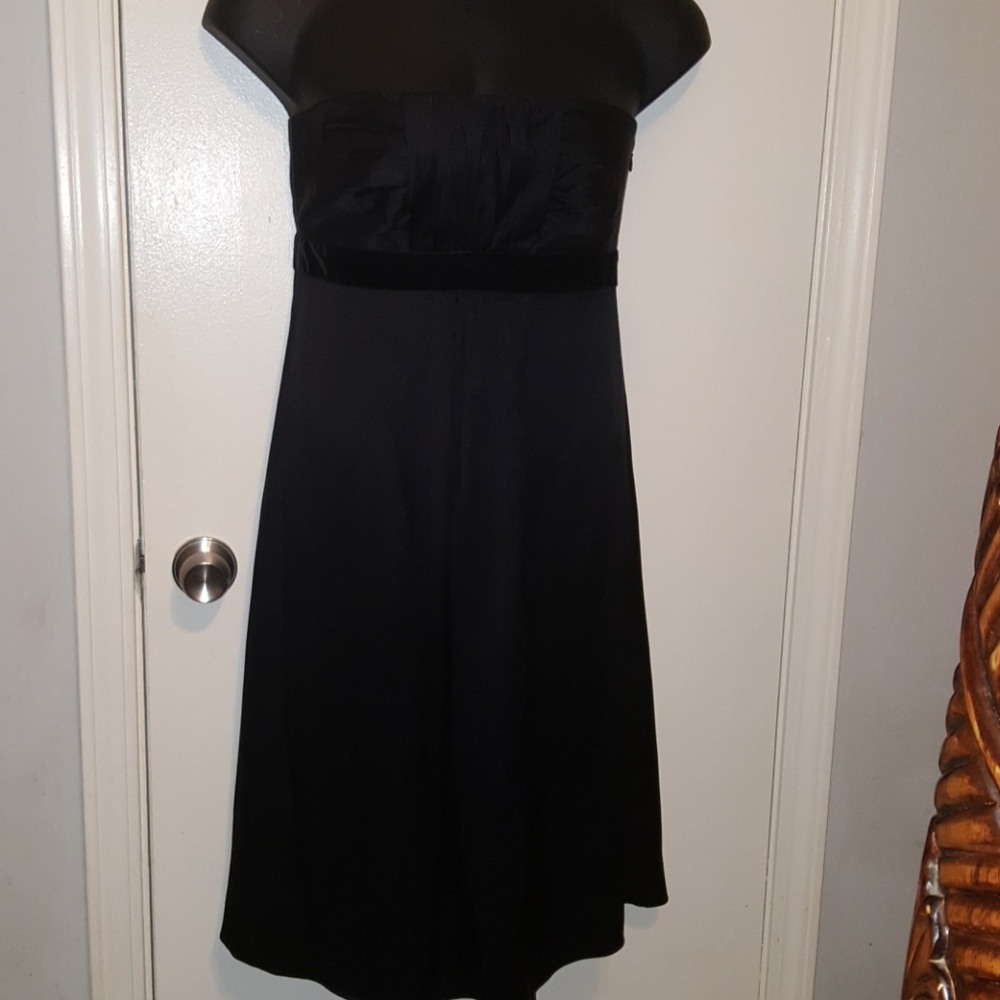Banna Republic Classic Silk Black Dress